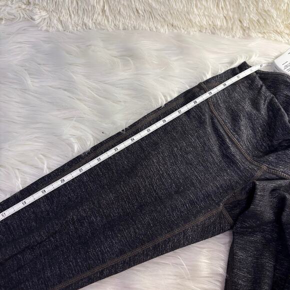 Athleta Leggings Ankle Length  Black & Silver Shimmer Womens Size XXS - Picture 4 of 5